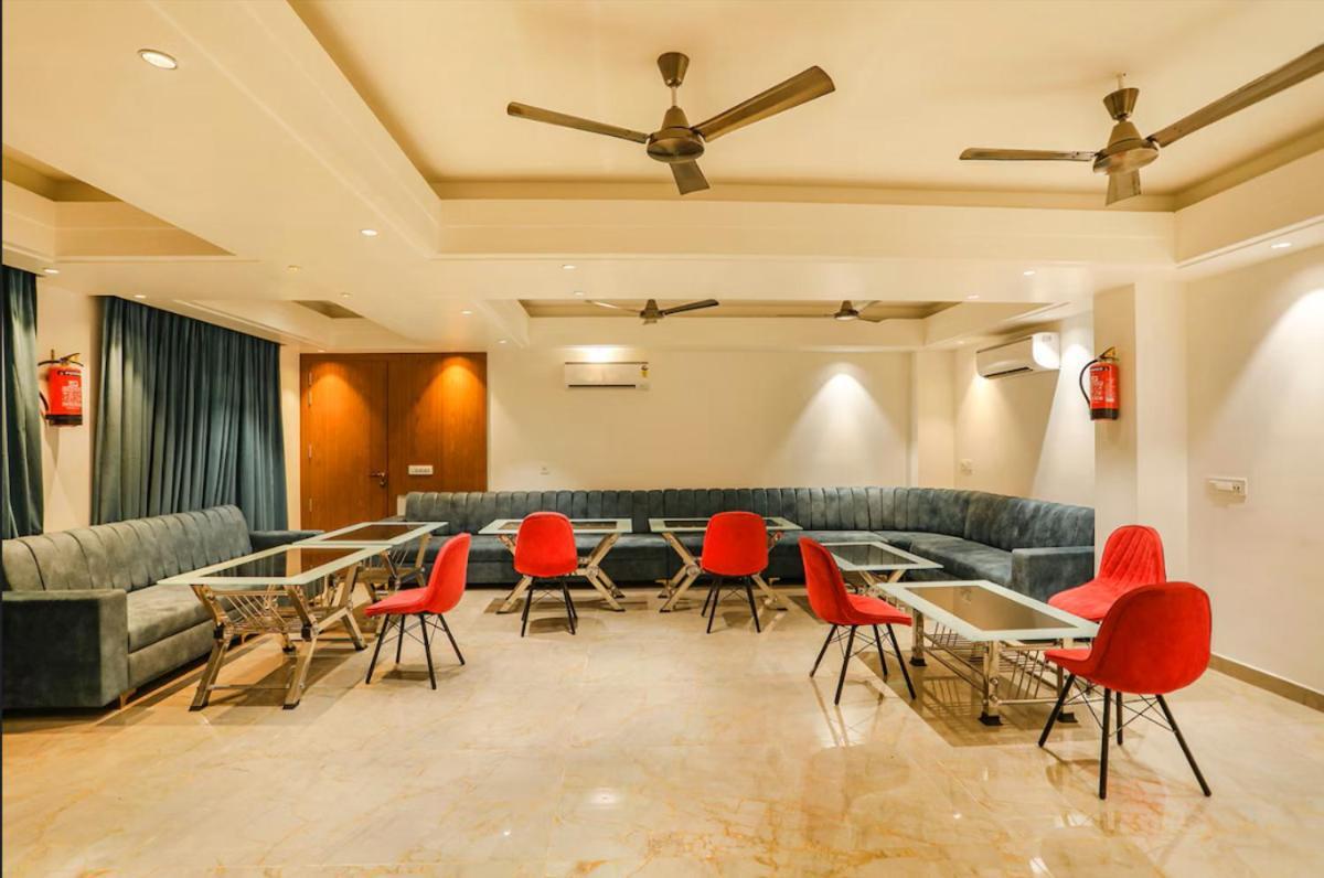 Hotel Swarn Bhoomi Kánpur Kültér fotó